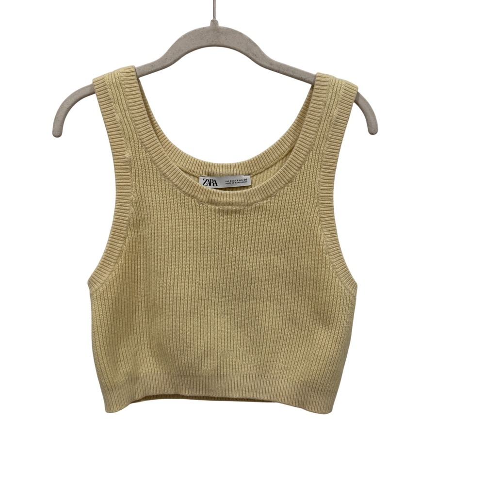 Zara Ribbed Knit Tank Top Pale Yellow Scoop Neck Cropped Sleeveless Small